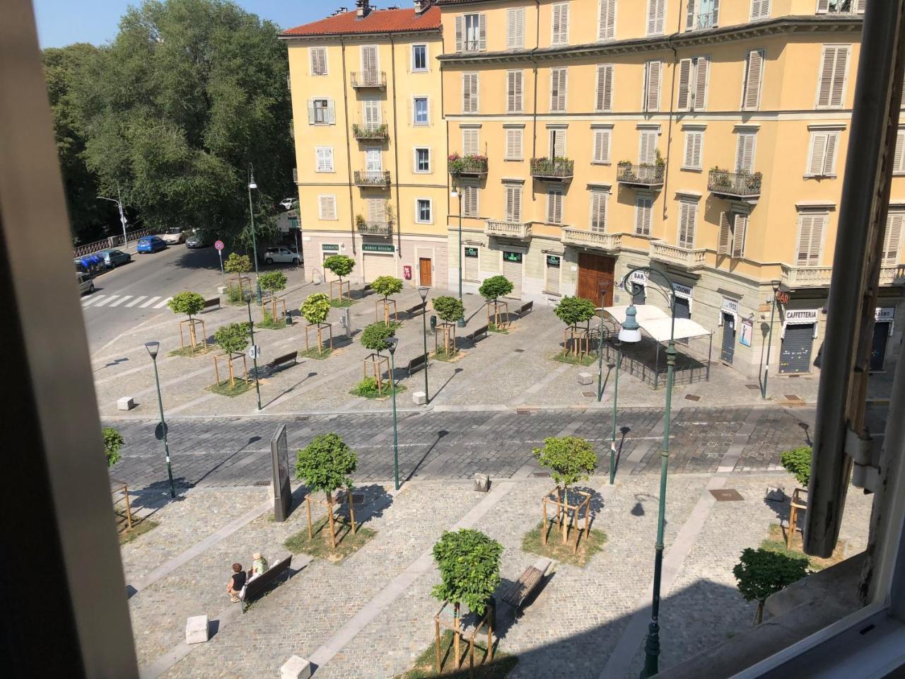 Un Piano Sotto Arturo Lägenhet Turin Exteriör bild
